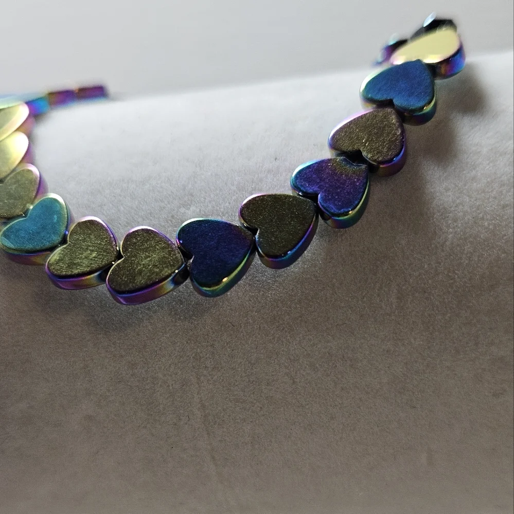 Heart-Shaped Hematite Beaded Stretch Bracelet HANDMADE NWOT - Picture 3 of 7